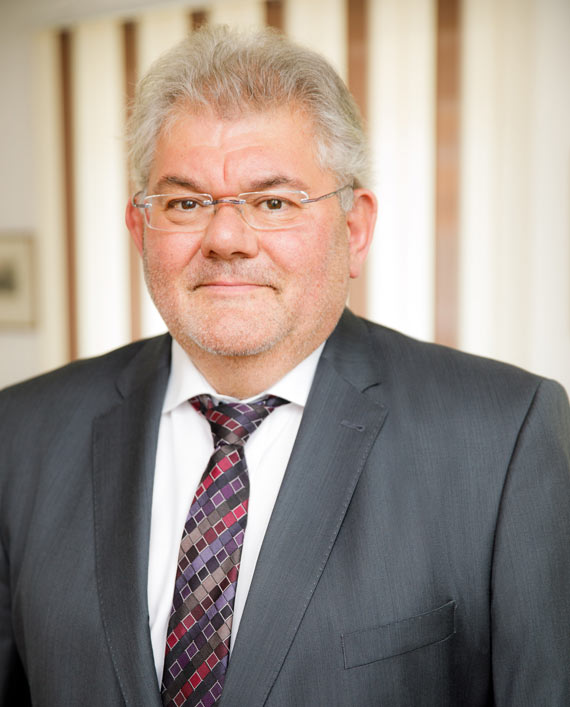 Rechtsanwalt Dr. Crysant Fischer in Passau und Hutthurm